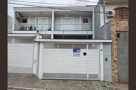 Fachada de casa à venda com 4 quartos, 177m² em Vila Santa Terezinha (zona Norte), São Paulo