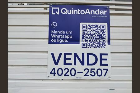 Casa à venda com 177m², 4 quartos e 4 vagas Casa à venda com 177m², 4 quartos e 4 vagasPlaquinha