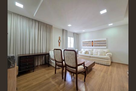 Apartamento para alugar com 80m², 2 quartos e 1 vaga Apartamento para alugar com 80m², 2 quartos e 1 vagaSala