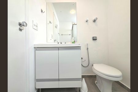 Apartamento para alugar com 80m², 2 quartos e 1 vaga Apartamento para alugar com 80m², 2 quartos e 1 vagaBanheiro Social