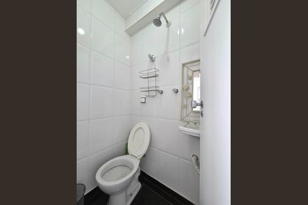 Apartamento para alugar com 80m², 2 quartos e 1 vaga Apartamento para alugar com 80m², 2 quartos e 1 vagaBanheiro de serviço