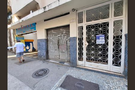 Fachada  de apartamento para alugar com 1 quarto, 32m² em Santa Teresa, Rio de Janeiro