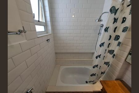 Banheiro da suíte  de apartamento para alugar com 1 quarto, 32m² em Santa Teresa, Rio de Janeiro