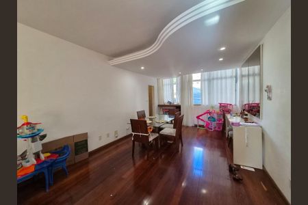 Apartamento à venda com 155m², 4 quartos e 2 vagas Apartamento à venda com 155m², 4 quartos e 2 vagasFoto 09