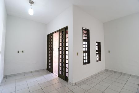 Casa para alugar com 119m², 3 quartos e 1 vagaSala