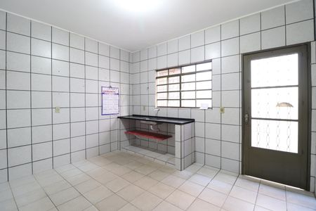 Cozinha de casa para alugar com 3 quartos, 119m² em Santa Rosa, Uberlândia