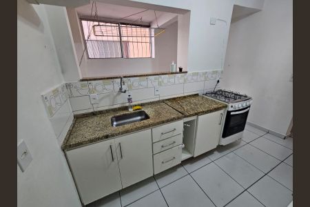Cozinha de apartamento para alugar com 2 quartos, 65m² em Santana, São Paulo