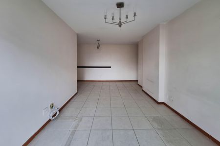 Apartamento à venda com 115m², 3 quartos e 2 vagasSala