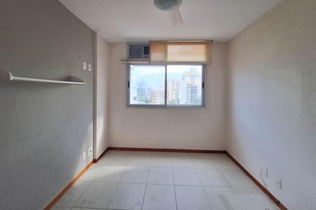 Apartamento à venda com 115m², 3 quartos e 2 vagasQuarto 2
