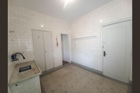Cozinha de apartamento para alugar com 2 quartos, 120m² em República, São Paulo