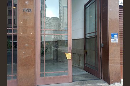 Fachada do Prédio de apartamento para alugar com 2 quartos, 120m² em República, São Paulo