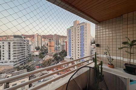 Apartamento à venda com 98m², 3 quartos e 2 vagas