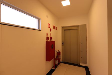 Apartamento à venda com 82m², 2 quartos e 1 vagaElevador