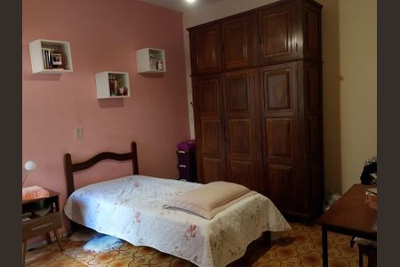 Casa à venda com 175m², 2 quartos e 2 vagas