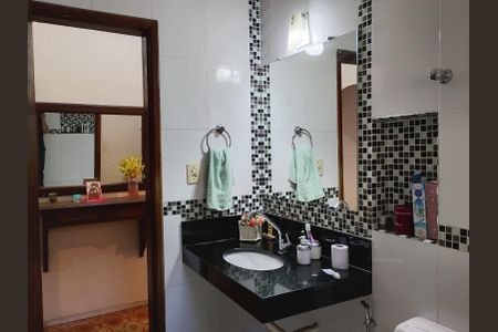 Casa à venda com 175m², 2 quartos e 2 vagas