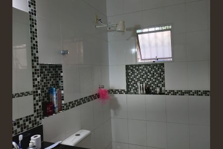Casa à venda com 175m², 2 quartos e 2 vagas