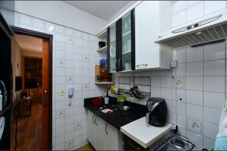Cozinha de apartamento para alugar com 2 quartos, 80m² em Serra, Belo Horizonte