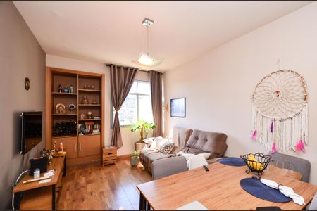 Sala Ambientes de apartamento para alugar com 2 quartos, 80m² em Serra, Belo Horizonte