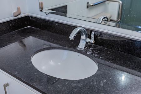 Apartamento para alugar com 55m², 2 quartos e 1 vaga Apartamento para alugar com 55m², 2 quartos e 1 vagaBanheiro