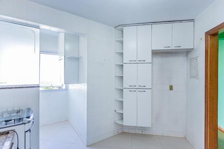 Apartamento para alugar com 55m², 2 quartos e 1 vaga Apartamento para alugar com 55m², 2 quartos e 1 vagaCozinha