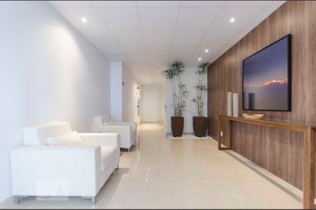 Apartamento à venda com 73m², 2 quartos e 1 vagaHall