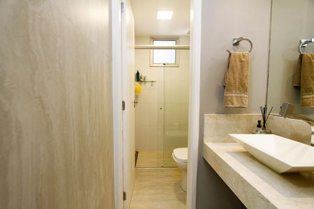 Apartamento à venda com 80m², 2 quartos e 2 vagasBanheiro Social