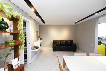 Apartamento à venda com 80m², 2 quartos e 2 vagasSala