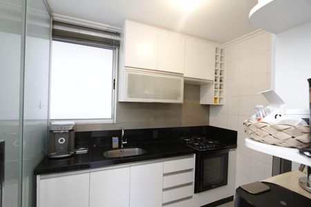 Apartamento à venda com 80m², 2 quartos e 2 vagasCozinha
