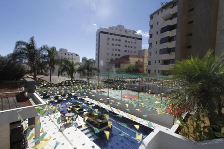 Apartamento à venda com 80m², 2 quartos e 2 vagasÁrea comum - Piscina