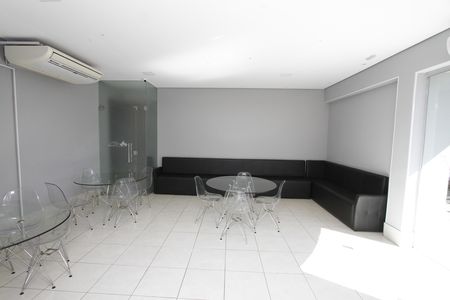 Apartamento à venda com 80m², 2 quartos e 2 vagasÁrea comum - Salão de festas