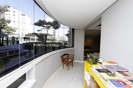 Apartamento à venda com 80m², 2 quartos e 2 vagasVaranda da Sala