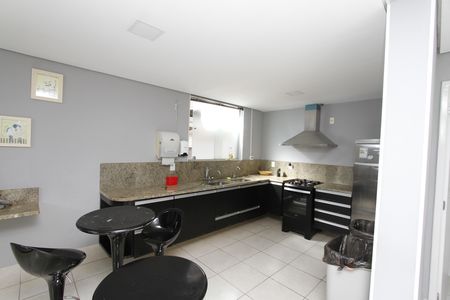 Apartamento à venda com 80m², 2 quartos e 2 vagasÁrea comum - Salão de festas