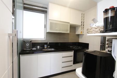 Apartamento à venda com 80m², 2 quartos e 2 vagasCozinha