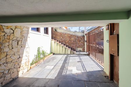 Garagem de casa para alugar com 3 quartos, 175m² em Jardim Nossa Senhora do Carmo, São Paulo
