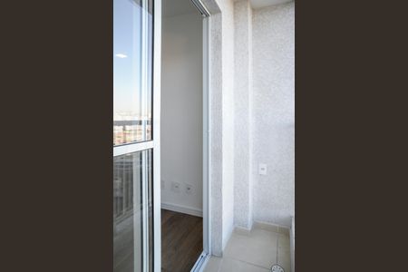 Apartamento para alugar com 38m², 2 quartos e sem vaga Apartamento para alugar com 38m², 2 quartos e sem vagaVaranda