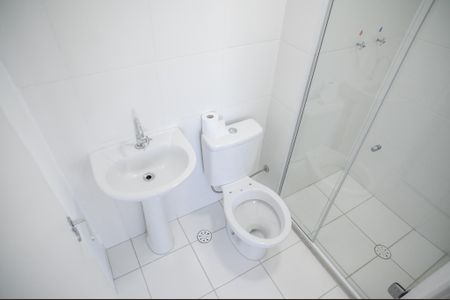 Apartamento para alugar com 38m², 2 quartos e sem vaga Apartamento para alugar com 38m², 2 quartos e sem vagaBanheiro