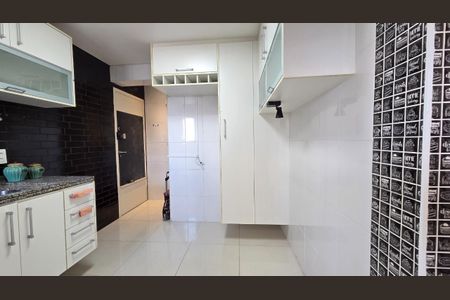 Apartamento para alugar com 206m², 3 quartos e 3 vagas Apartamento para alugar com 206m², 3 quartos e 3 vagasFoto 12