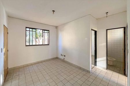 Sala de apartamento para alugar com 2 quartos, 48m² em Sinimbu, Belo Horizonte