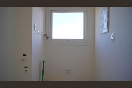 Área de Serviço de apartamento à venda com 2 quartos, 60m² em Jardim do Salso, Porto Alegre