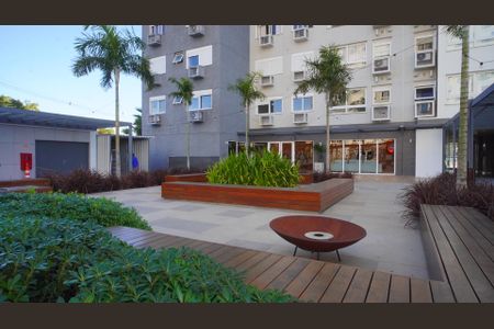 Apartamento à venda com 60m², 2 quartos e 1 vaga Apartamento à venda com 60m², 2 quartos e 1 vagaFachada e portaria