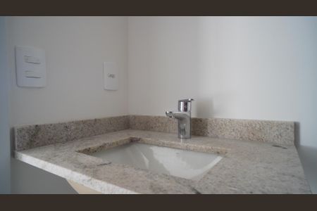 Apartamento à venda com 60m², 2 quartos e 1 vaga Apartamento à venda com 60m², 2 quartos e 1 vagaBanheiro 2