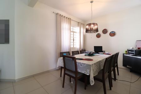 Casa para alugar com 388m², 4 quartos e 3 vagasSala de Jantar