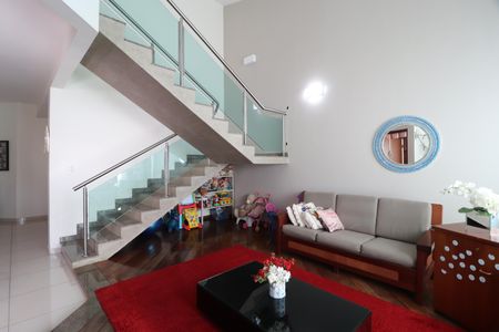 Casa para alugar com 388m², 4 quartos e 3 vagasSala