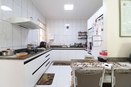 Casa para alugar com 388m², 4 quartos e 3 vagasCozinha