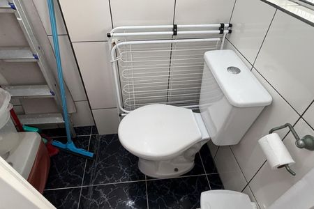 Apartamento para alugar com 60m², 2 quartos e 1 vaga Apartamento para alugar com 60m², 2 quartos e 1 vagaBanheiro de Serviço