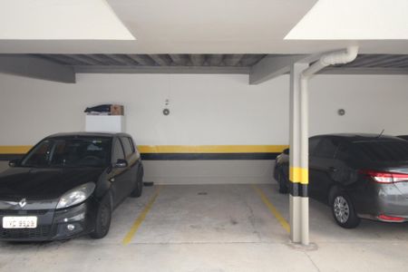 Garagem de apartamento à venda com 2 quartos, 98m² em Moinhos de Vento, Porto Alegre