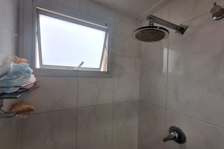 Apartamento à venda com 127m², 4 quartos e 3 vagas Apartamento à venda com 127m², 4 quartos e 3 vagasBanheiro da Suíte 1