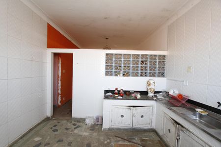 Casa à venda com 370m², 6 quartos e 4 vagasCozinha