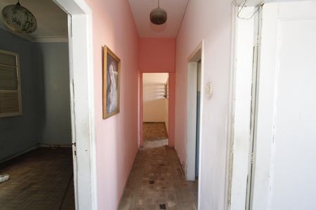Casa à venda com 370m², 6 quartos e 4 vagasCorredor