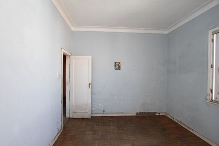Casa à venda com 370m², 6 quartos e 4 vagasQuarto 1